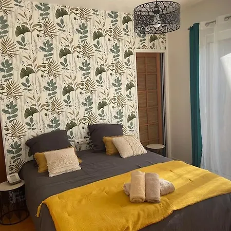 Holiday home Charmante Maison Entre Castres Et Lautrec *